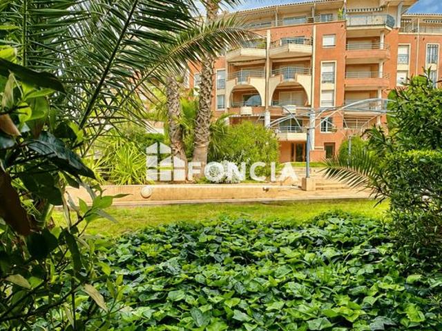 Studio Port Fréjus 32 m2 300m de la mer