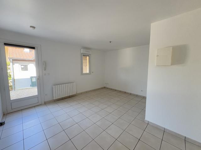 Studio + parking extérieur