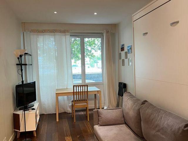 Studio Paris 16e Mirabeau