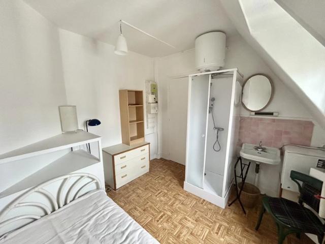 Studio Paris 16ème Rue de Longchamp