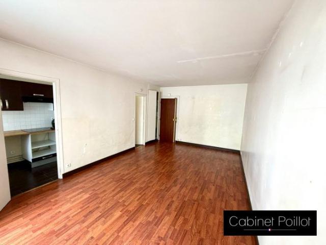 Studio Paris