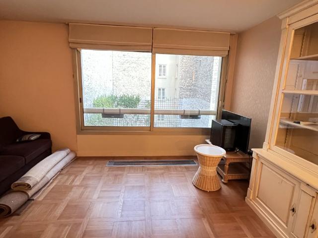 Studio Paris