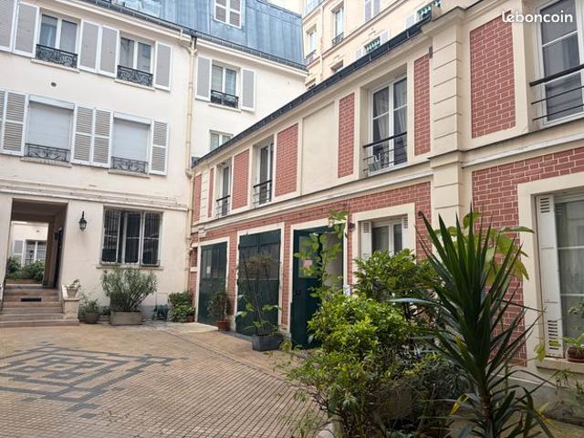 Studio Paris 8e Miromesnil