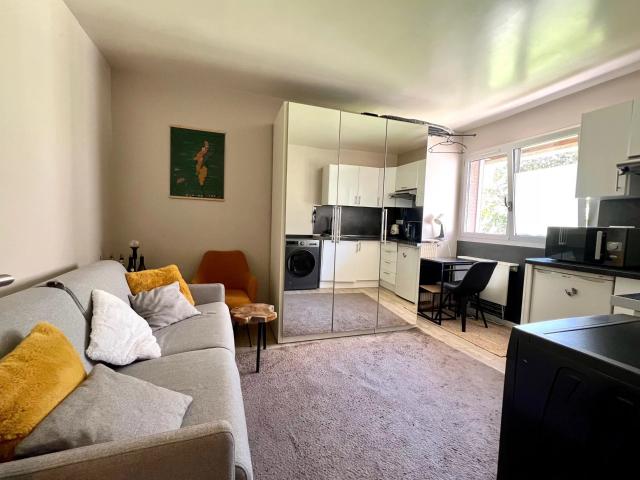 STUDIO PARIS XI 17 m2