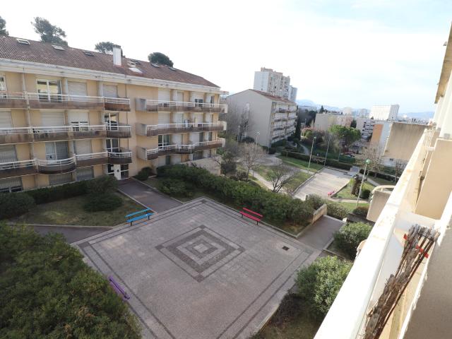 STUDIO PLUS PARKING SS SOL LES ESTUDINES 13013