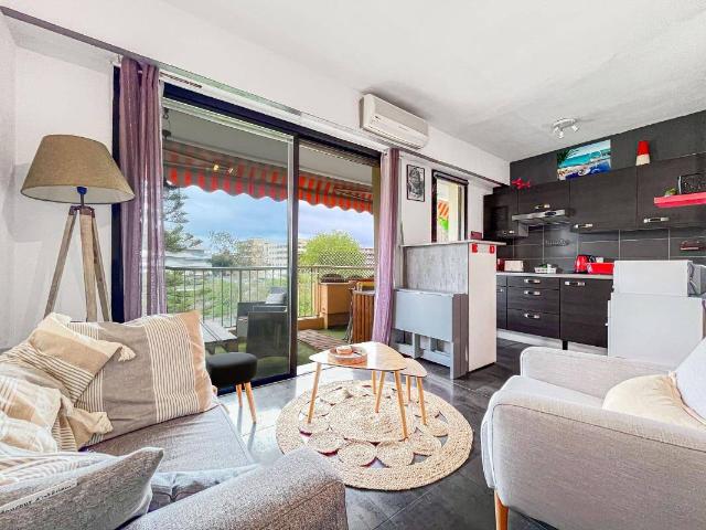 Studio proche mer avec terrasse et parking CAGNES SUR MER