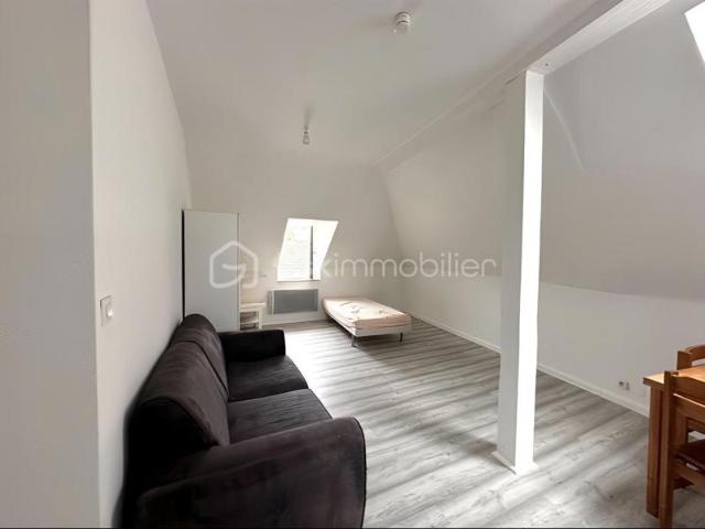 Studio proche centre ville FAULQUEMONT