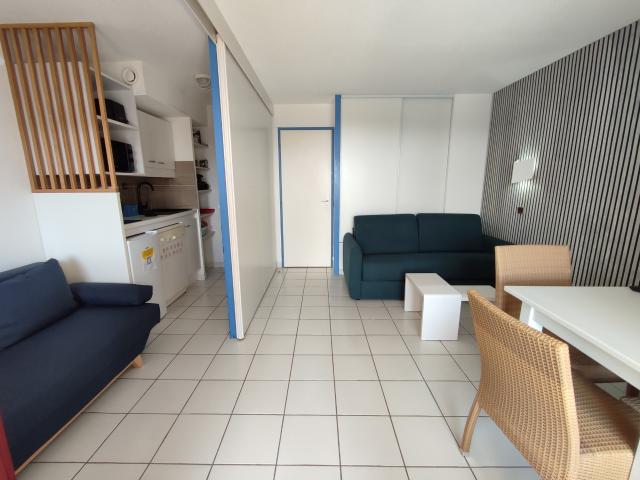 studio proche du Golf et du Port