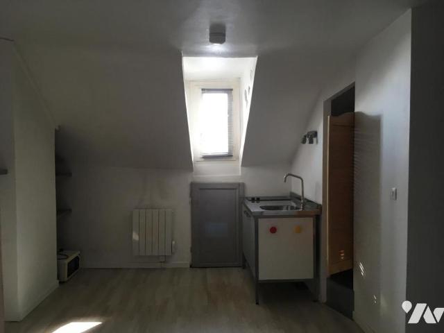 STUDIO QUARTIER CATHEDRALE SURFACE 15,20 M²