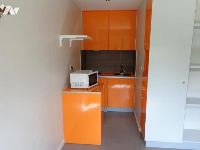 STUDIO QUARTIER GRASLIN SURFACE 18,50 M²