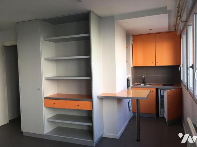 STUDIO QUARTIER GRASLIN SURFACE 25,30 M²
