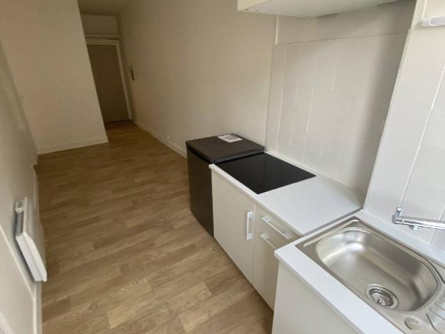 Studio quartier Plateau dans immeuble en pierre