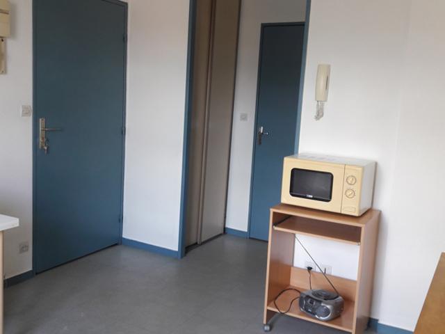 STUDIO Rond Point de Paris