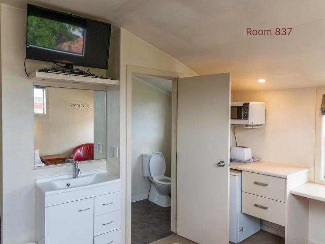 Studio Room available now on Duke