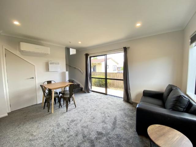 Studio Room Close To University!