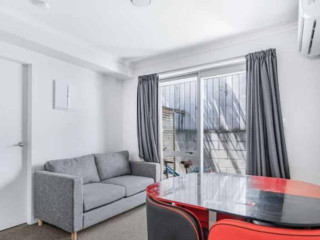 Studio Room for rent