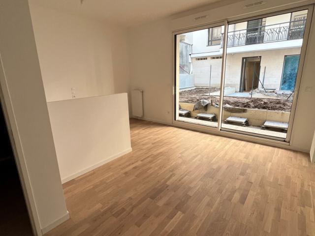 studio rdc charenton avec terrasse