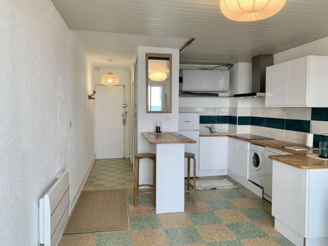 Studio refait neuf vue mer 1ere ligne Palavas