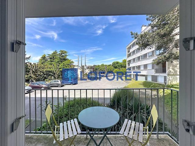 Studio refait à neuf avec balcon Dpe C Idéal investissem. 16m² Bailly