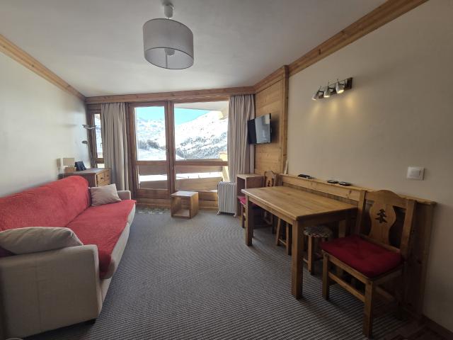 Studio refait à neuf face aux pistes !