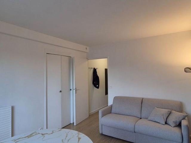 Studio refait à neuf meublé