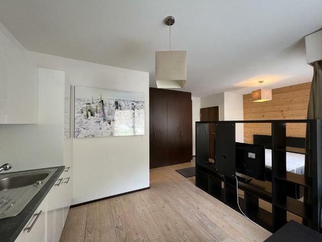 Studio rénové au pied des pistes A L'ANNÉE