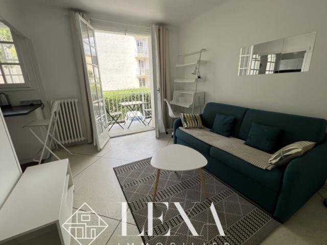 Studio rénové avec loggia, balcon, parking et cave Résiden