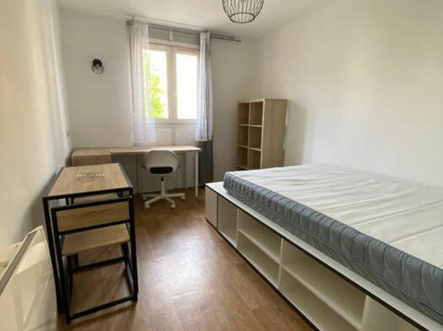 Studio rénové cuisiné équipée Résidence SCHUMAN