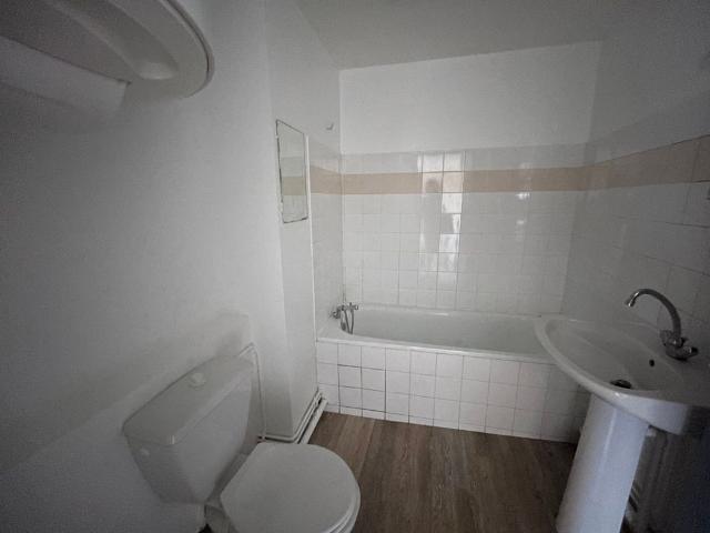 Studio rénové de 23 m² – Proche commodités – Limoges – Begip