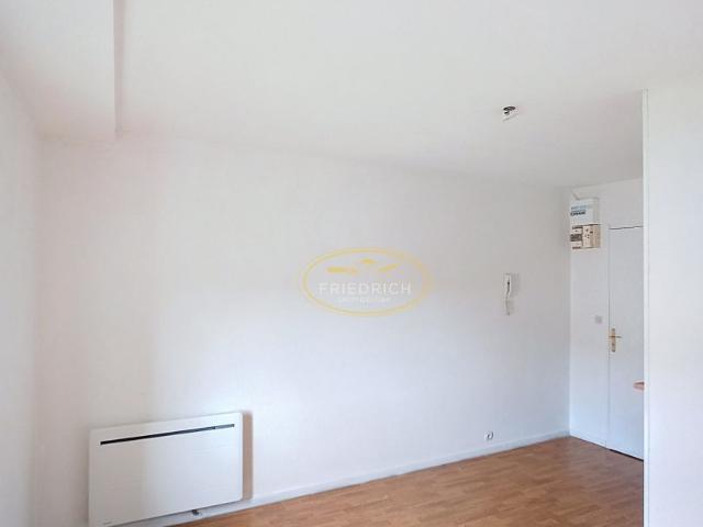 STUDIO Rénové Quartier Ville Haute
