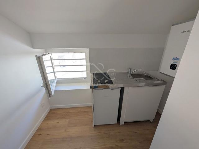 Studio rénové rue Renan Lyon 7ème