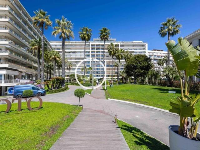 Studio rénové – Résidence du Grand Hôtel Vue Parc et Mer