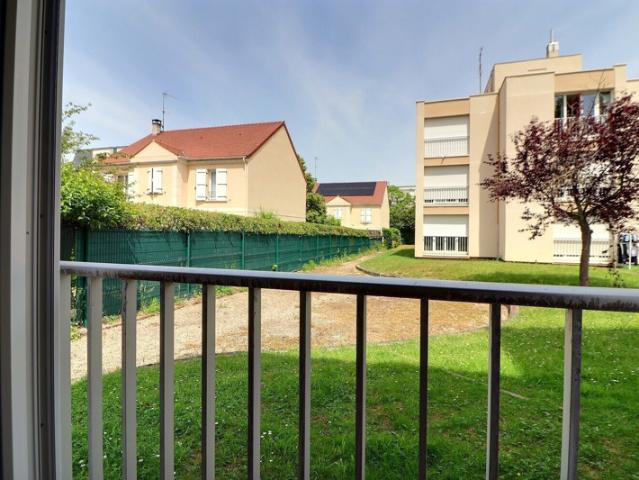 Studio rénové 27 m² Châtenay Malabry 92290