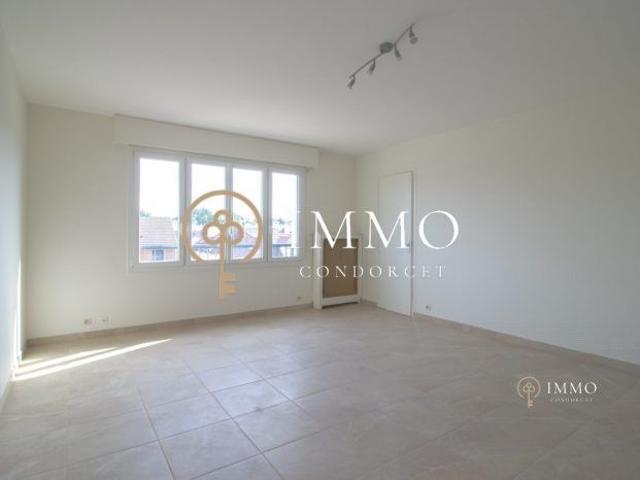 Studio renovée Bourg la Reine