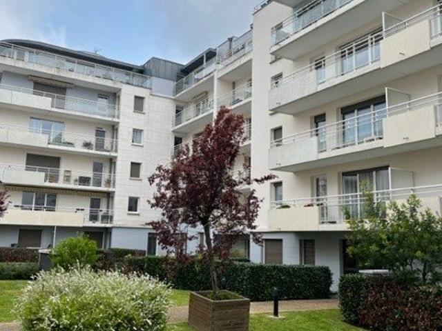 Studio rive gauche quartier saint sever dans résidence sécurisée