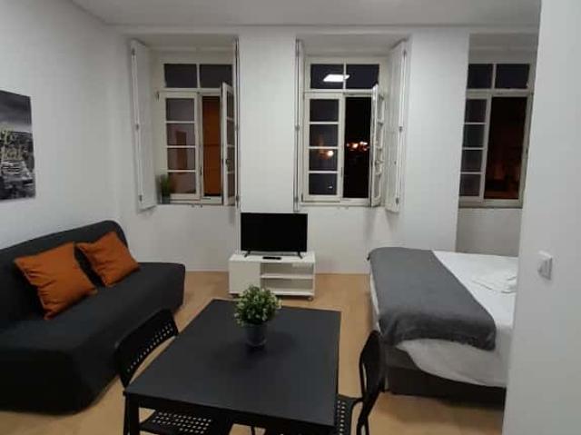 Studio Rua de Cedofeita 1st floor front