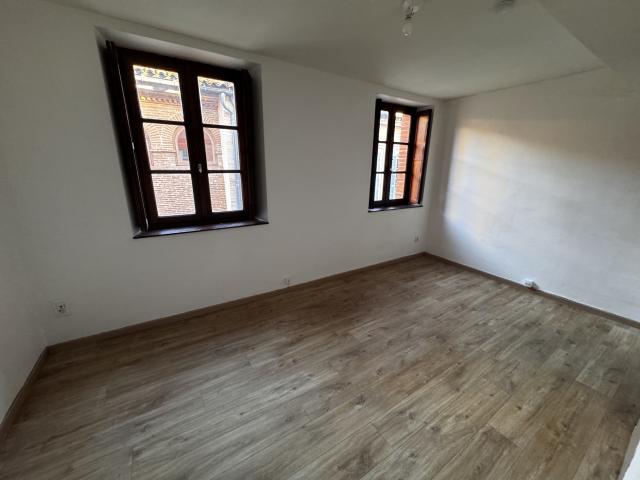 STUDIO RUE DES CHANGES / ESQUIROL