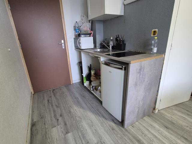 STUDIO RUE SAINT MARC VIDE DE LOCATAIRE