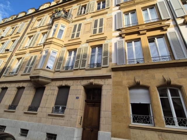 Studio Wohnung im ersten Stock zur Miete in Neuchâtel