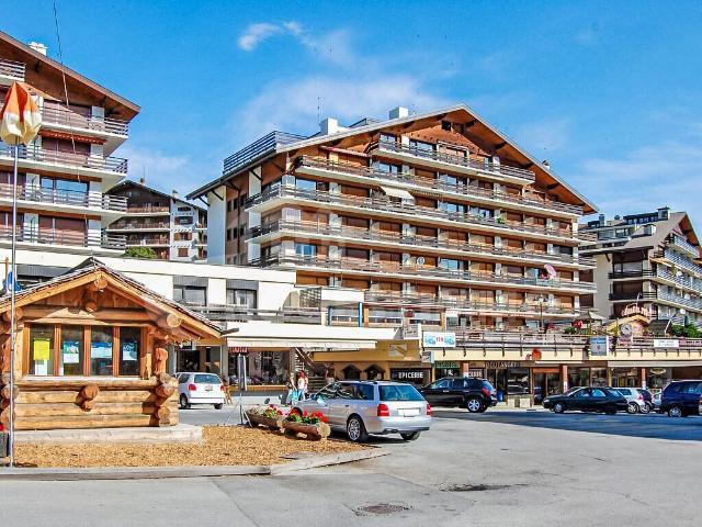 Studio with 1.5 rooms on sale in CENTRE 27 m² | dreamo. Ch