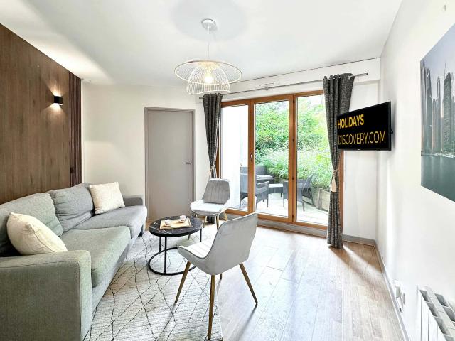 Studio with Terrace in Porte de Versailles