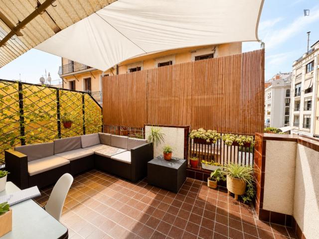 Studio, with outdoor area