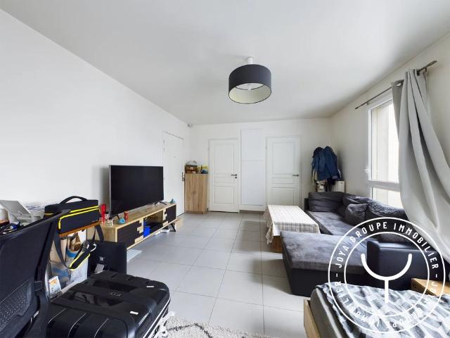 STUDIO T1 LOUE MEUBLE LES DOCKS