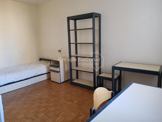STUDIO T1 MEUBLE 19 m² calme lumineux sans vis à vis