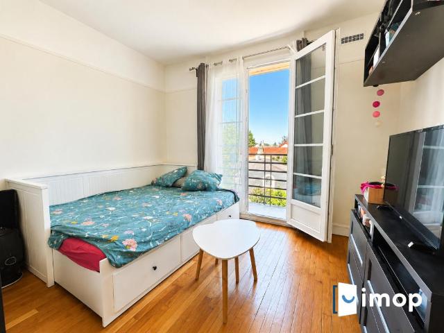 Studio / T2 proche metro ligne 4 Bagneux Lucie Aubrac