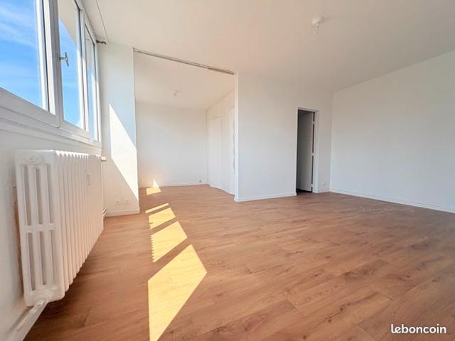Studio Tourcoing en parfait état