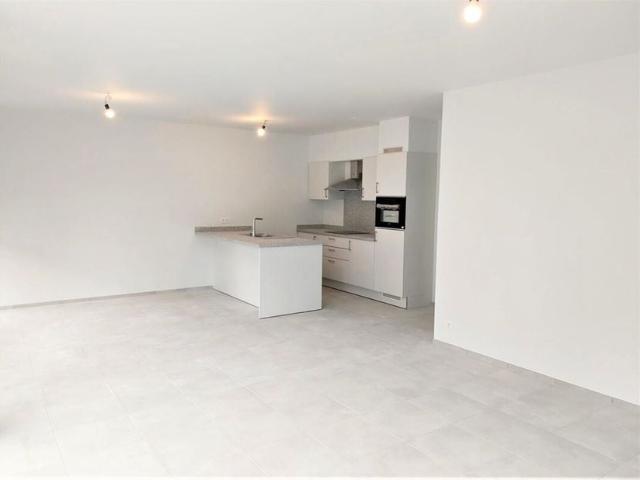 Studio te huur voor 893 euro met 2 slaapkamers