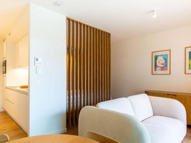 Studio te huur in Antwerpen voor € 1.050 met 1 slaapkamer
