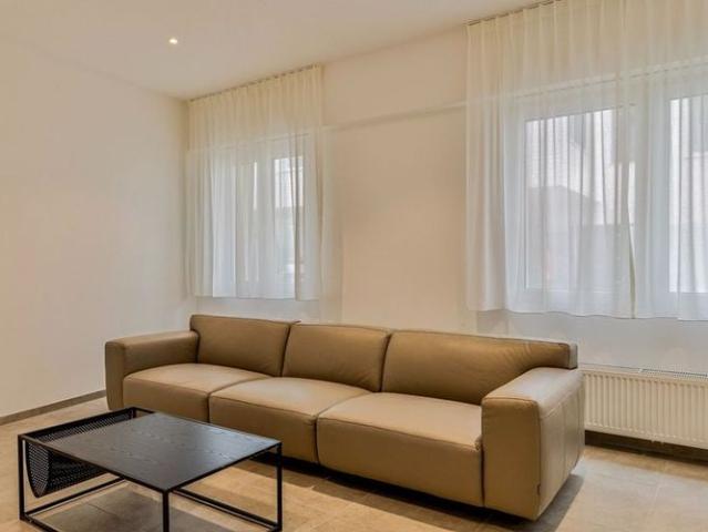 Studio te huur in Mechelen voor € 810 met 1 slaapkamer