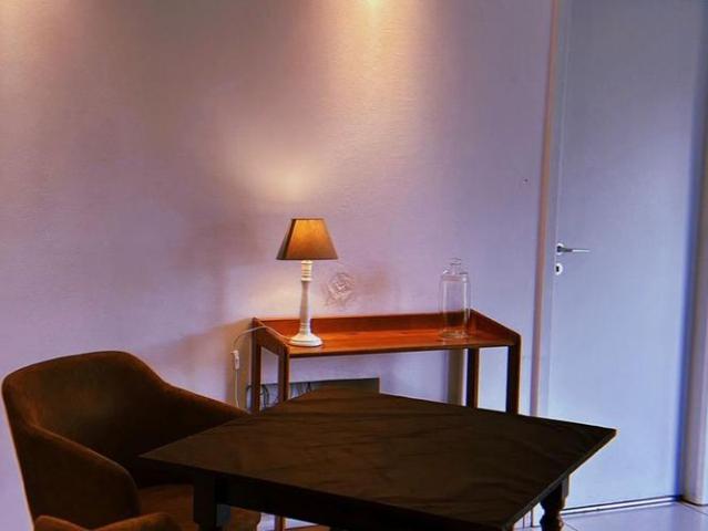 Studio te huur in Meulebeke voor € 900 met 1 slaapkamer